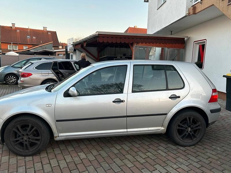Gebraucht VW Golf IV 75 PS (55 kW) 2002 Silber Limousine