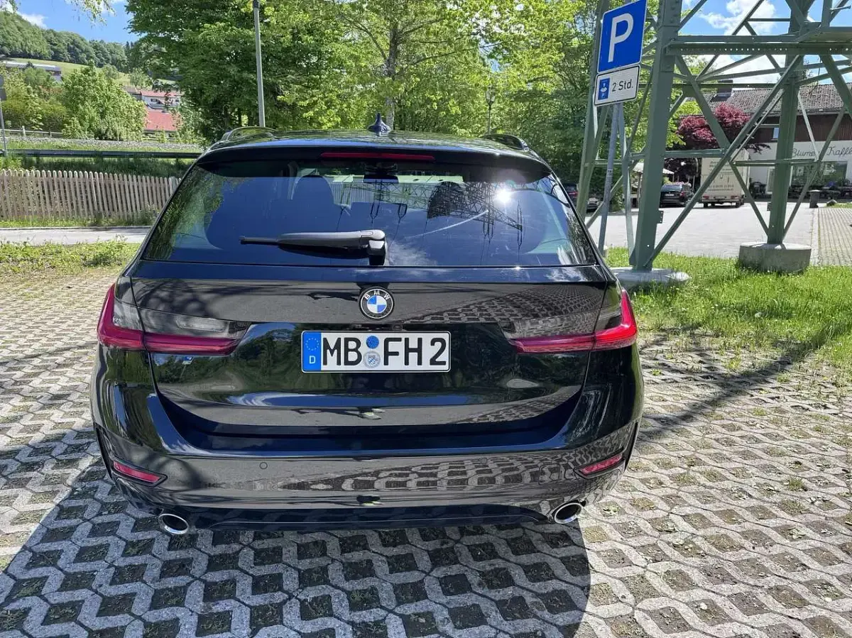 Gebraucht BMW 320 Shadowline 190 PS (139 kW) 2021 Schwarz Kombi