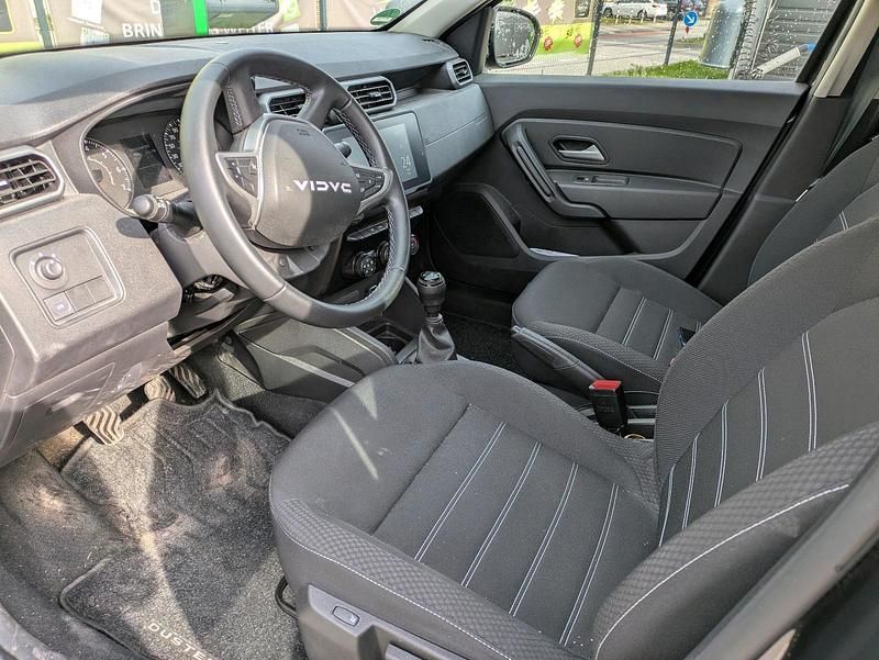 Second-hand Dacia Duster 100 CP (73 kW) 2024 Gri SUV