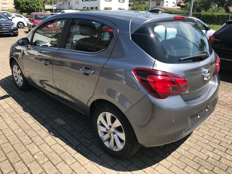 Używany Opel Corsa Innovation 90 KM (66 kW) 2017 Szary Hatchback
