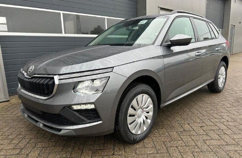 Grau Neu 2025 Skoda Kamiq Selection SUV | 26.990 € (Fairer Preis) - Bild 1/2