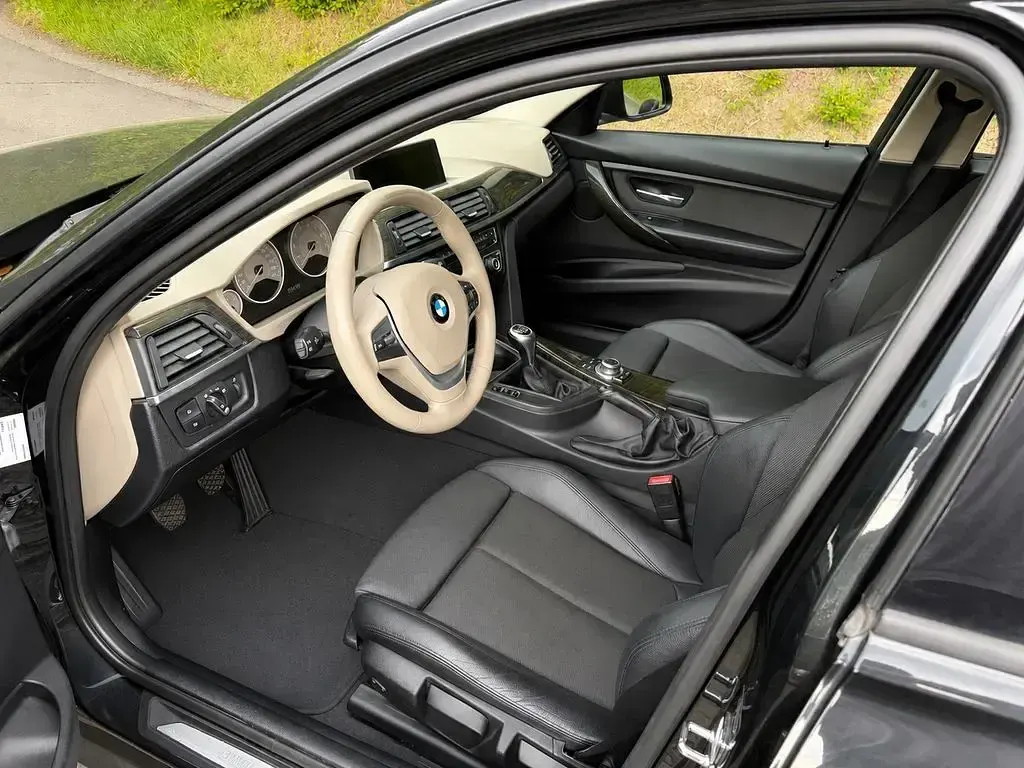 Gebraucht BMW 328 Performance 245 PS (180 kW) 2012 Schwarz Limousine