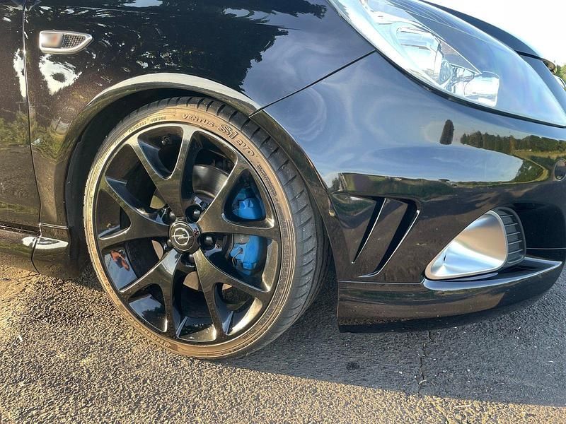 Gebraucht Opel Corsa OPC 192 PS (141 kW) 2009 Schwarz Kleinwagen