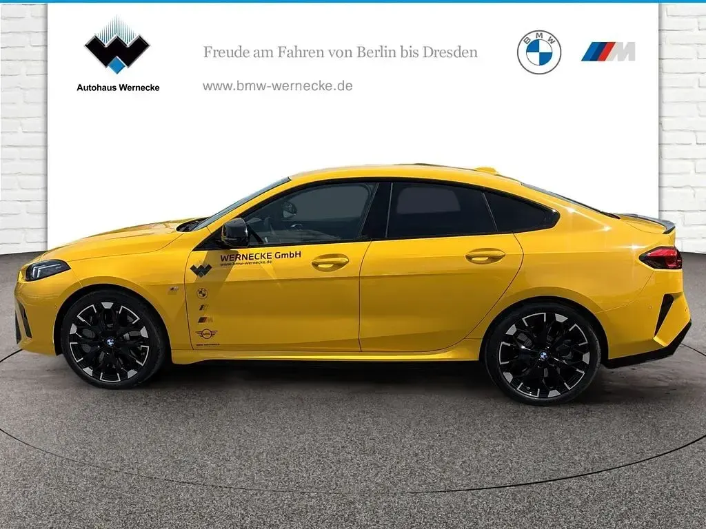 Gebraucht BMW M235 Performance 300 PS (220 kW) 2024 Sonderlackierung Coupé