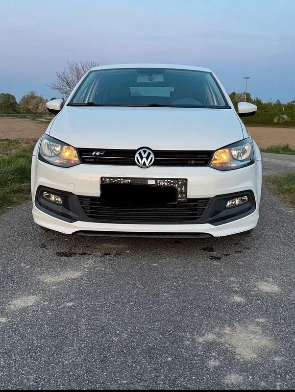 Weiß Gebraucht 2013 VW Polo R-line Kleinwagen | 6.800 € (Fairer Preis) - Bild 1/4