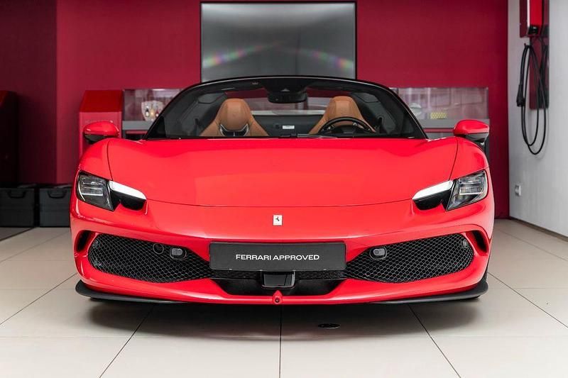 Gebraucht Ferrari 296 829 PS (609 kW) 2023 Rot Cabrio
