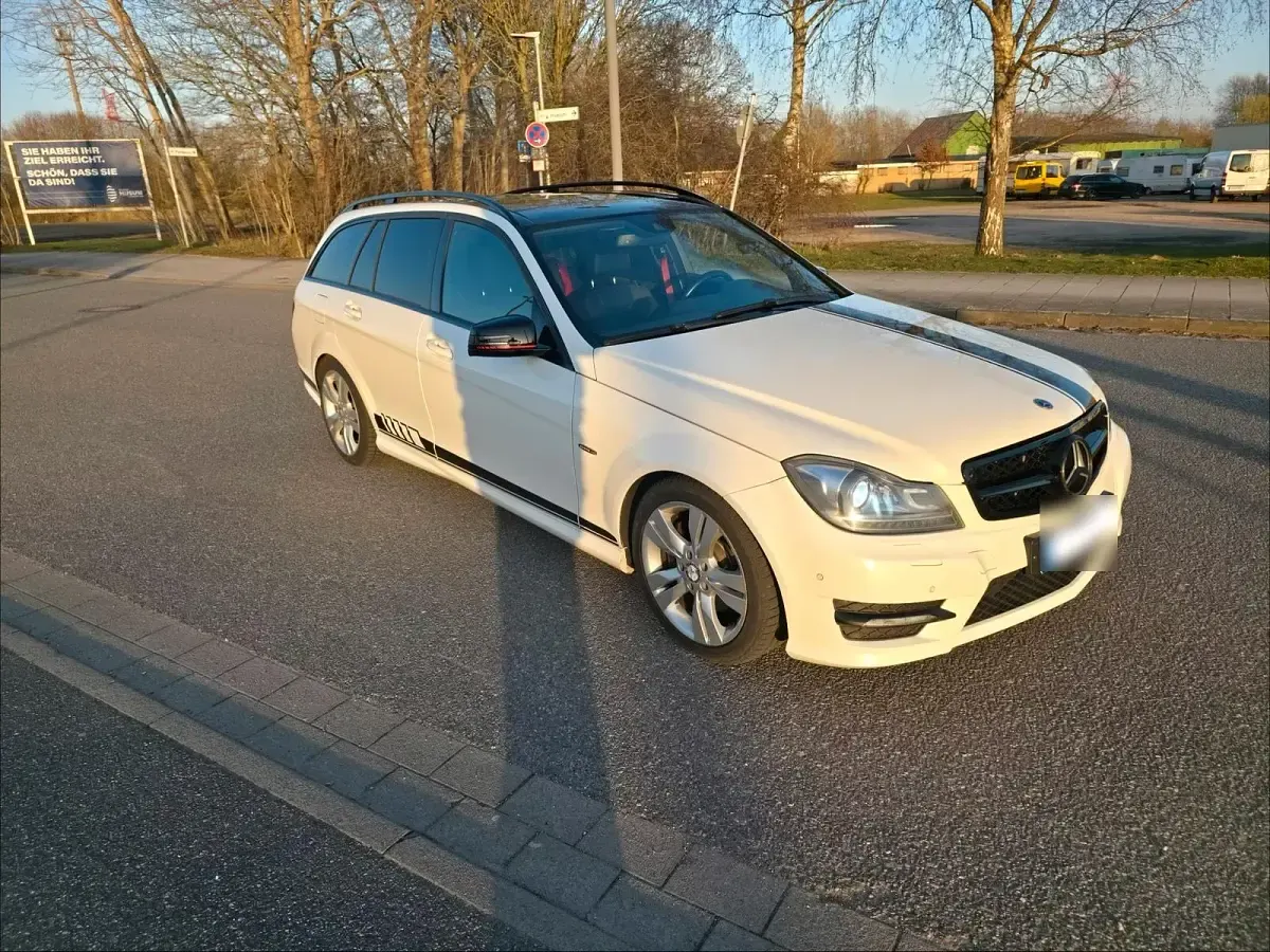 Gebraucht Mercedes C350 Sport 265 PS (194 kW) 2013 Weiß Kombi