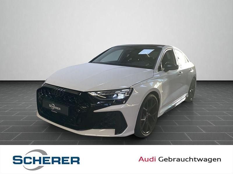Arkonaweiß Gebraucht 2025 Audi RS3 Ambiente Limousine | 69.990 € (Fairer Preis) - Bild 1/4