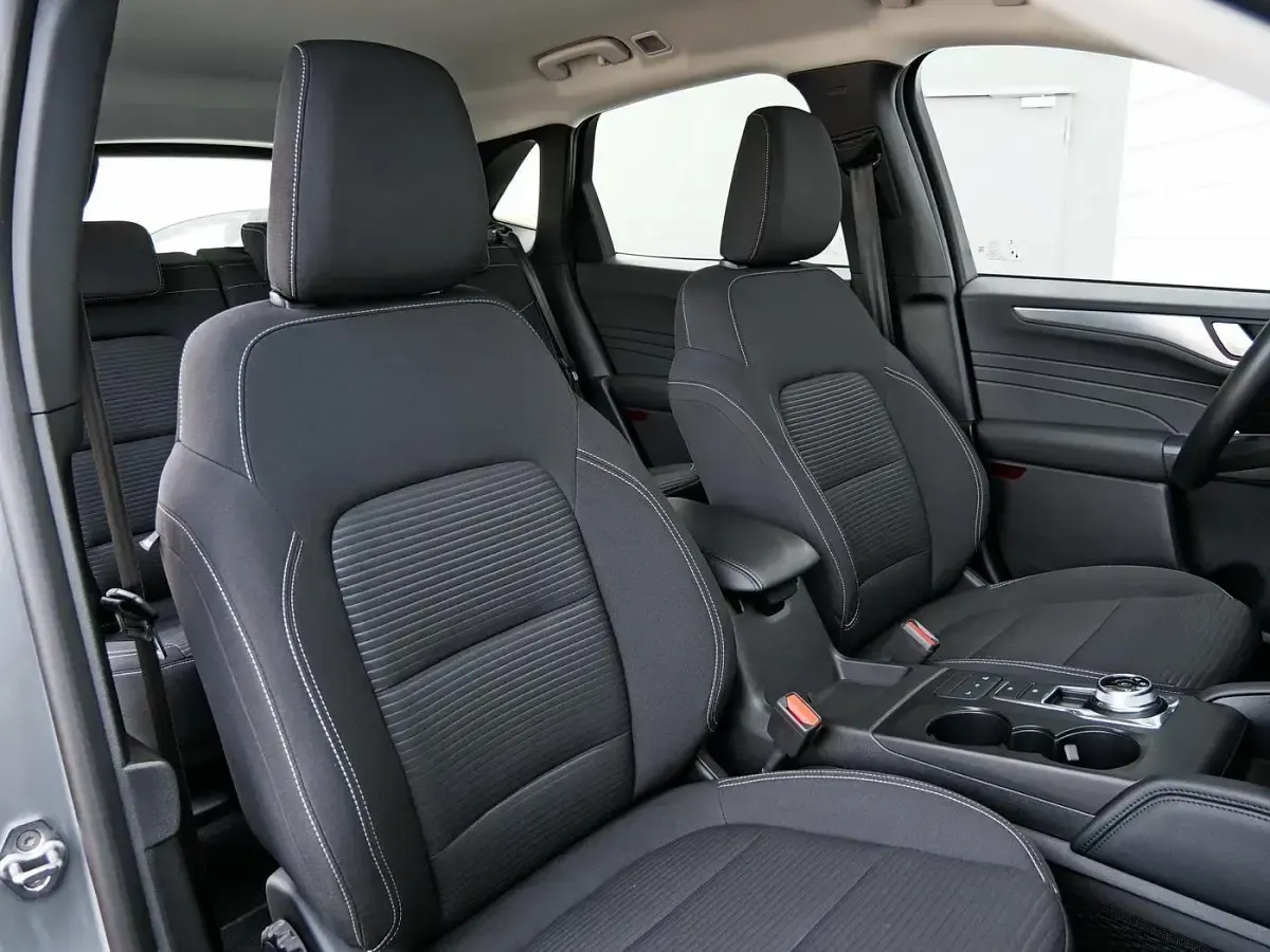 Gebraucht Ford Kuga Titanium 224 PS (164 kW) 2022 Silber SUV