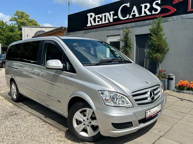 Brillantsilber metallic Gebraucht 2011 Mercedes Viano Van / Kleinbus | 24.290 € (Teuer) - Bild 1/4