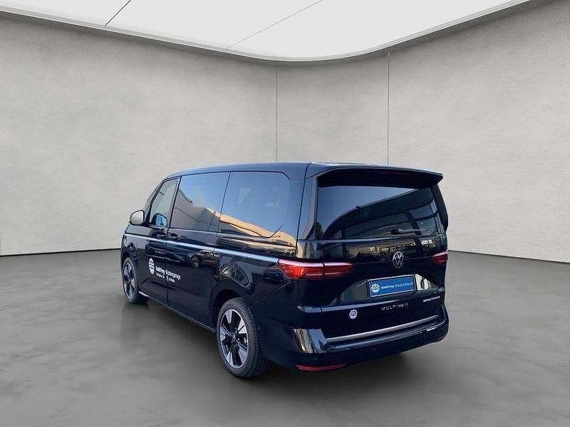Gebraucht VW Multivan Style 150 PS (110 kW) 2025 Schwarz Van