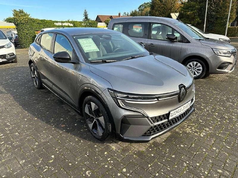 Schiefergrau Gebraucht 2022 Renault Mégane Equilibre Limousine | 42.000 € - Bild 1/4