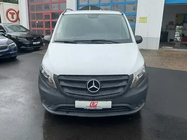 Gebraucht Mercedes Vito 136 PS (100 kW) 2020 Weiß Van
