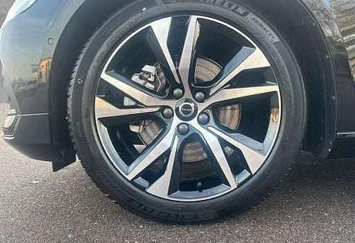 Gebraucht Volvo V60 Core 197 PS (144 kW) 2025 Schwarz Kombi