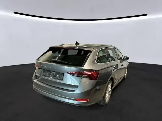 Gebraucht Skoda Octavia Style 150 PS (110 kW) 2023 Grau Kombi