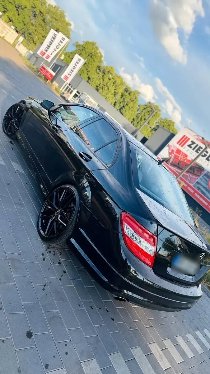 Gebraucht Mercedes C300 AMG 231 PS (169 kW) 2010 Schwarz Limousine