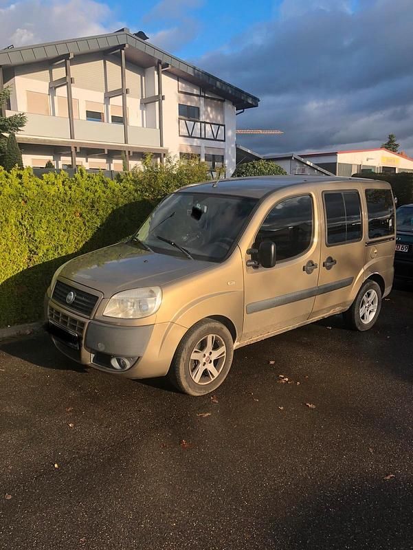 Gold Gebraucht 2007 Fiat Doblò Van / Kleinbus | 1.999 € (Guter Preis) - Bild 1/4