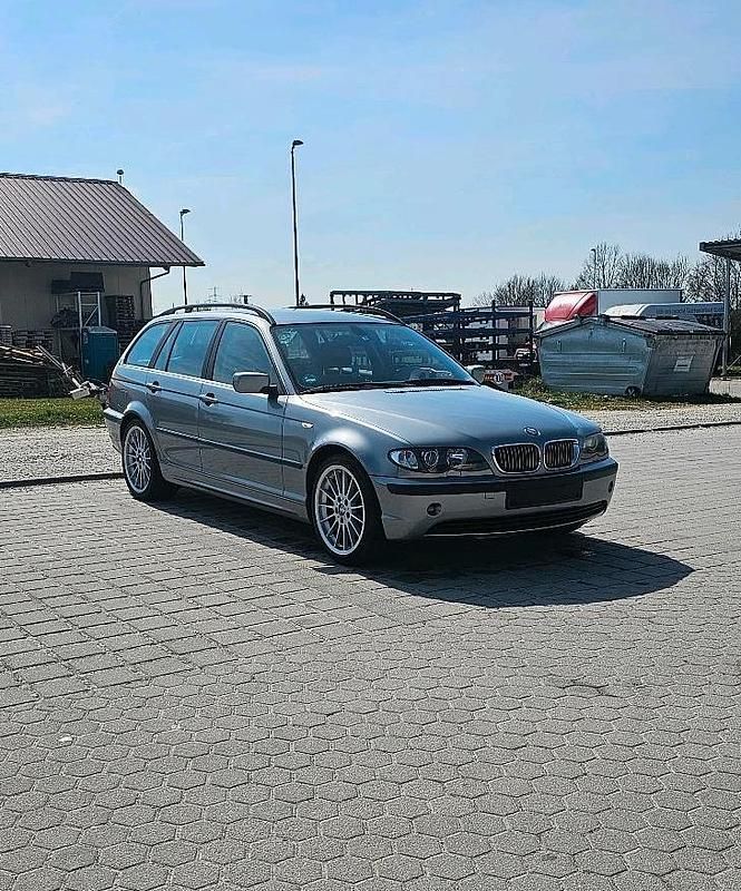 Gebraucht BMW 325 192 PS (141 kW) 2004 Grau Kombi