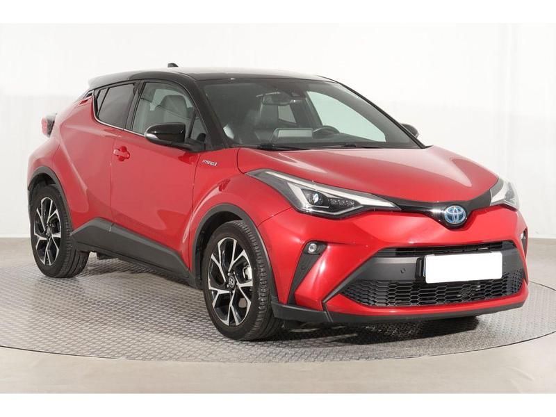 Emotional red 2 (3u5)/ black ( Gebraucht 2020 Toyota C-HR+ SUV | 23.990 € - Bild 1/4