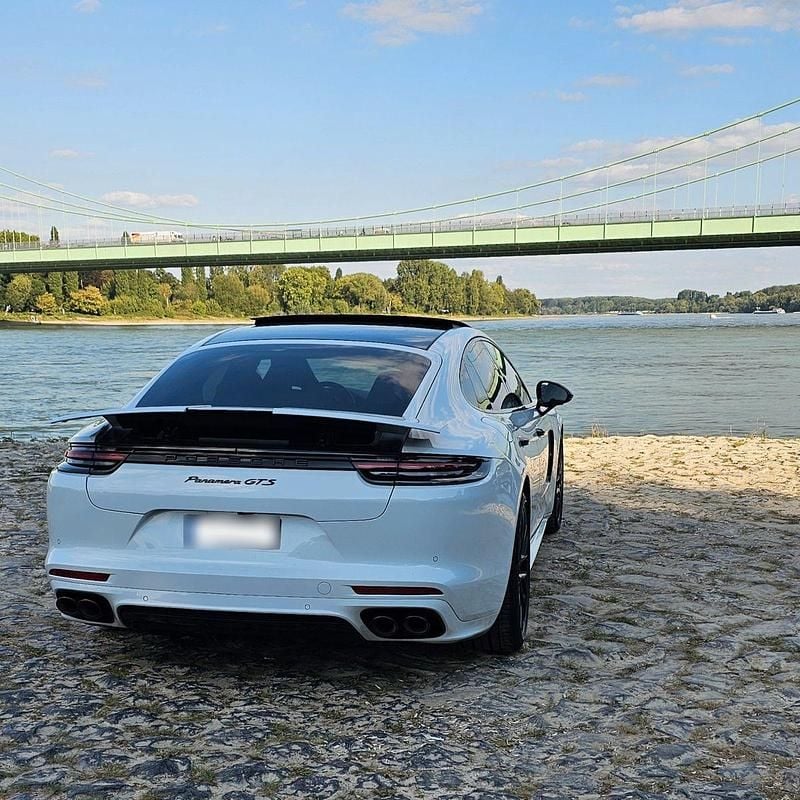 Gebraucht Porsche Panamera Chrono 460 PS (338 kW) 2019 Weiß Limousine