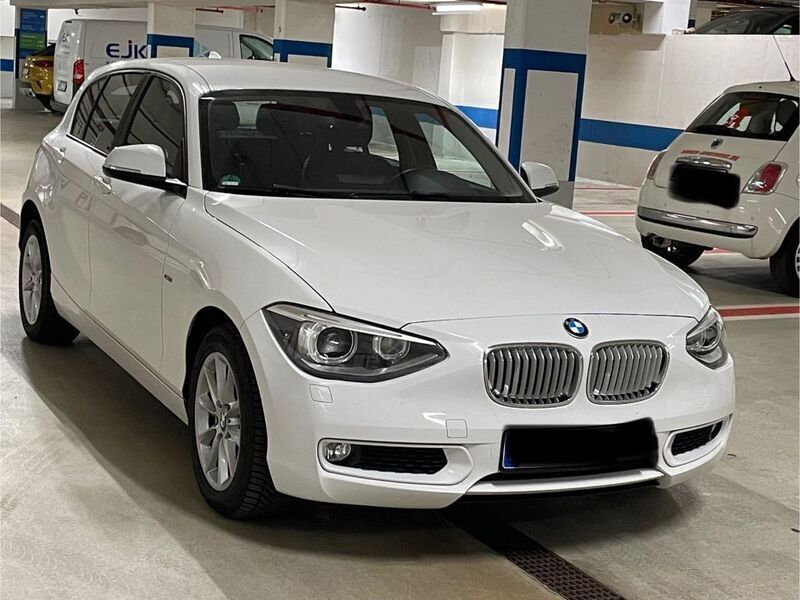 Weiß Gebraucht 2011 BMW 116 Urban Line Kleinwagen | 6.780 € (Fairer Preis) - Bild 1/4