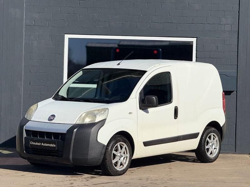 Gebraucht Fiat Fiorino Basis 73 PS (53 kW) 2011 Weiß Van / Kleinbus