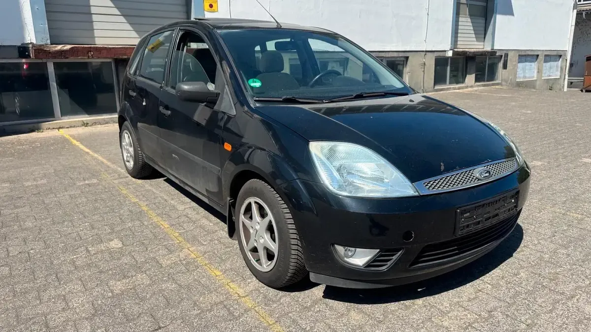 Gebraucht Ford Fiesta 80 PS (58 kW) 2002 Schwarz Kleinwagen