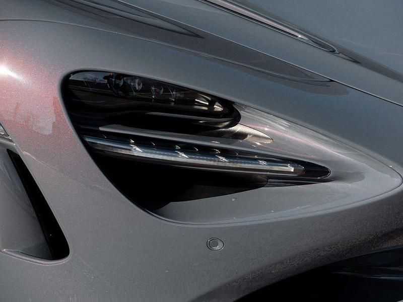 Neu McLaren 750S 751 PS (552 kW) 2026 Grau Coupé