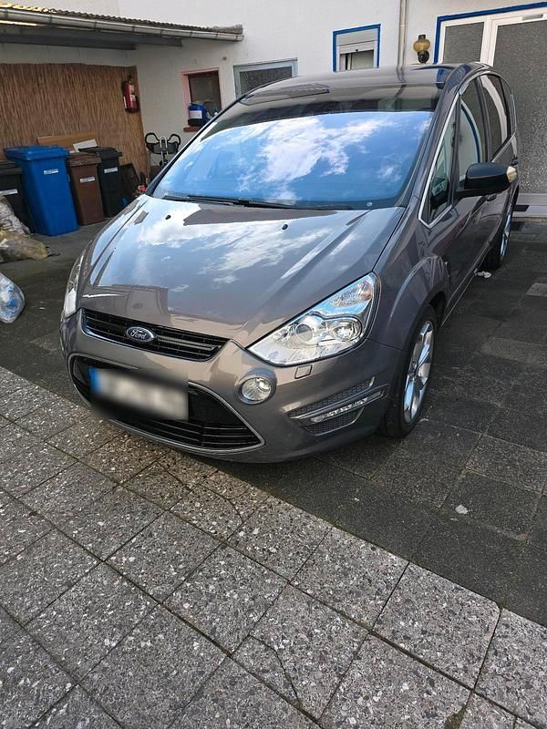 Gebraucht Ford S-MAX S 165 PS (121 kW) 2012 Van / Kleinbus
