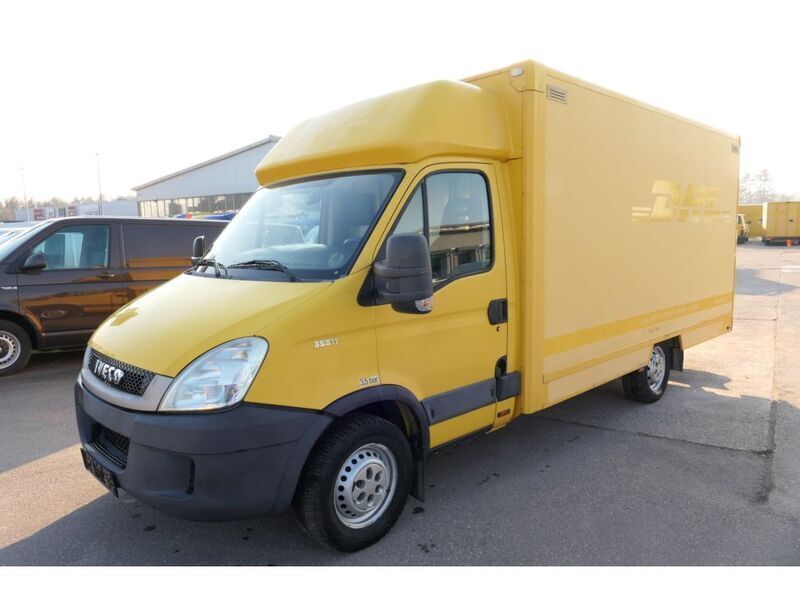 Gelb Gebraucht 2011 Iveco Daily Van | 9.282 € (Fairer Preis) - Bild 1/3