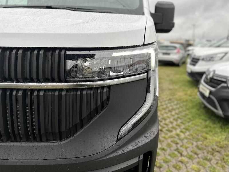 Neu Renault Master 131 PS (96 kW) 2025 Van