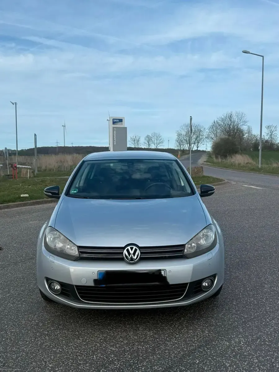 Gebraucht VW Golf VI Style 86 PS (63 kW) 2011 Silber Kleinwagen