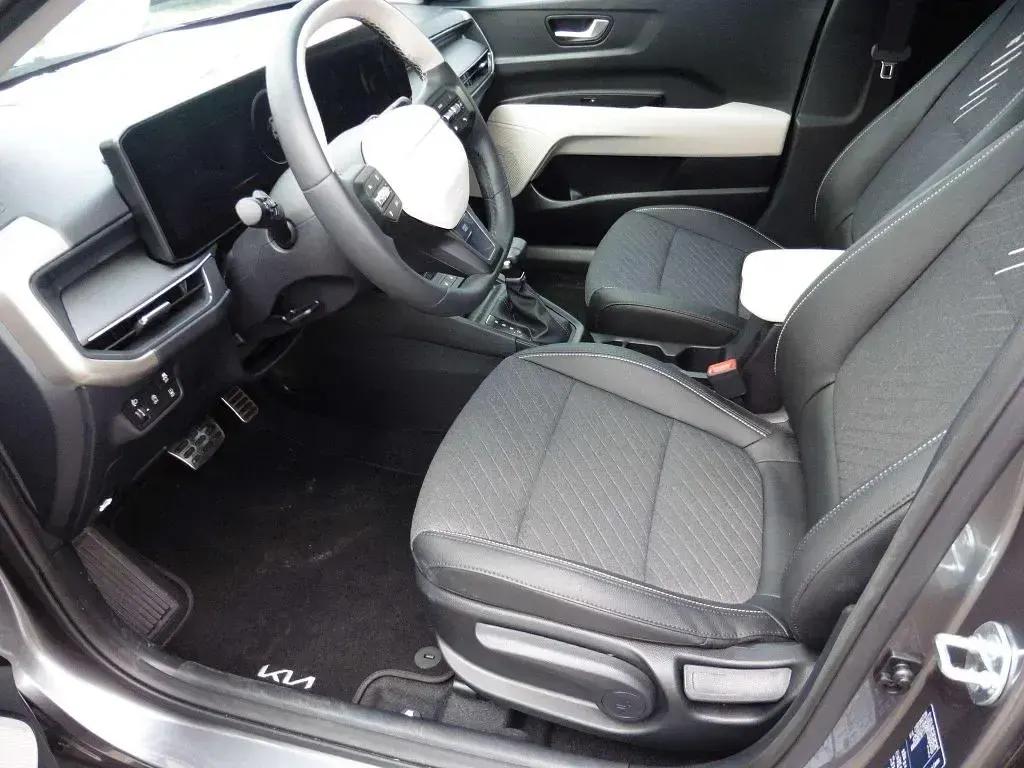 Gebraucht Kia Stonic GT-Line 114 PS (83 kW) 2026 (m7g) astrograu met. SUV