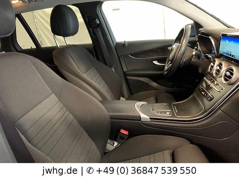 Gebraucht Mercedes GLC300e 306 PS (225 kW) 2021 Blau SUV