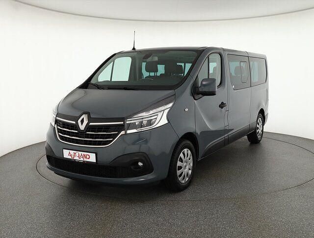 Grau Gebraucht 2019 Renault Trafic Van | 31.990 € (Etwas zu teuer) - Bild 1/4