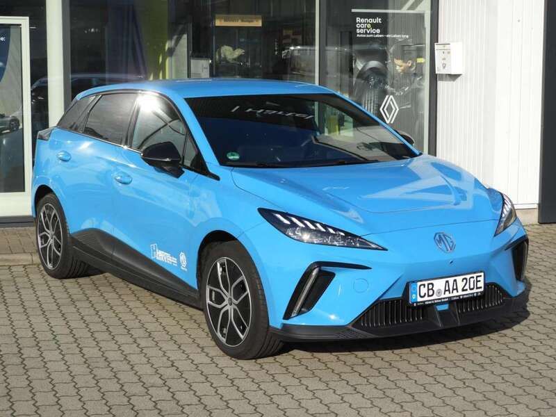Silber Neu 2025 MG MG4 EV Luxury Kleinwagen | 39.312 € (Guter Preis) - Bild 1/4