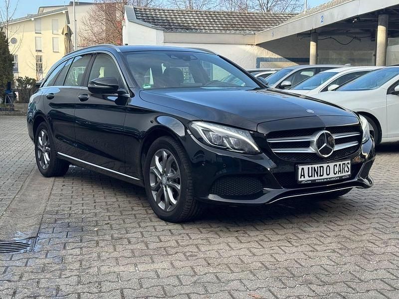 Gebraucht Mercedes C250 204 PS (150 kW) 2016 Schwarz Limousine