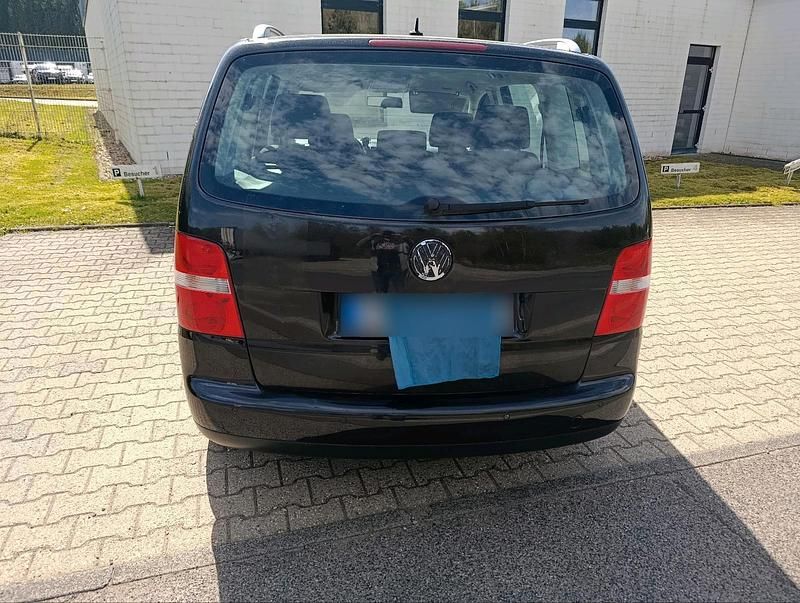 Gebraucht VW Touran 115 PS (84 kW) 2005 Schwarz Van / Kleinbus
