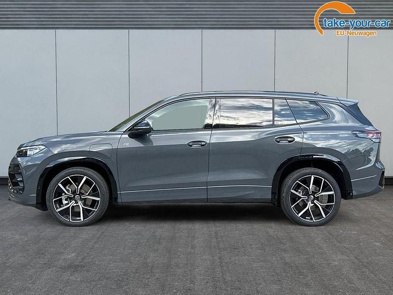 Neu VW Tayron R-line Plus 272 PS (200 kW) 2026 Grenadillschwarz meta... SUV