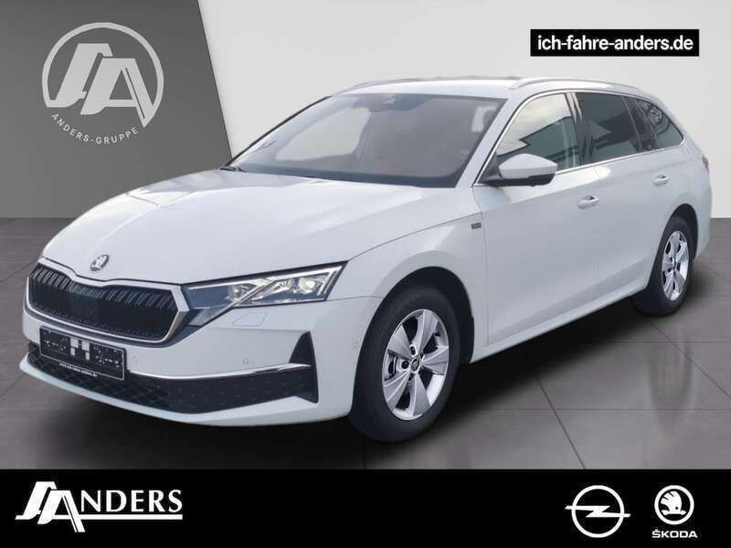 Weiss moonweiss Gebraucht 2025 Skoda Octavia Tour Kombi | 37.990 € (Etwas zu teuer) - Bild 1/3