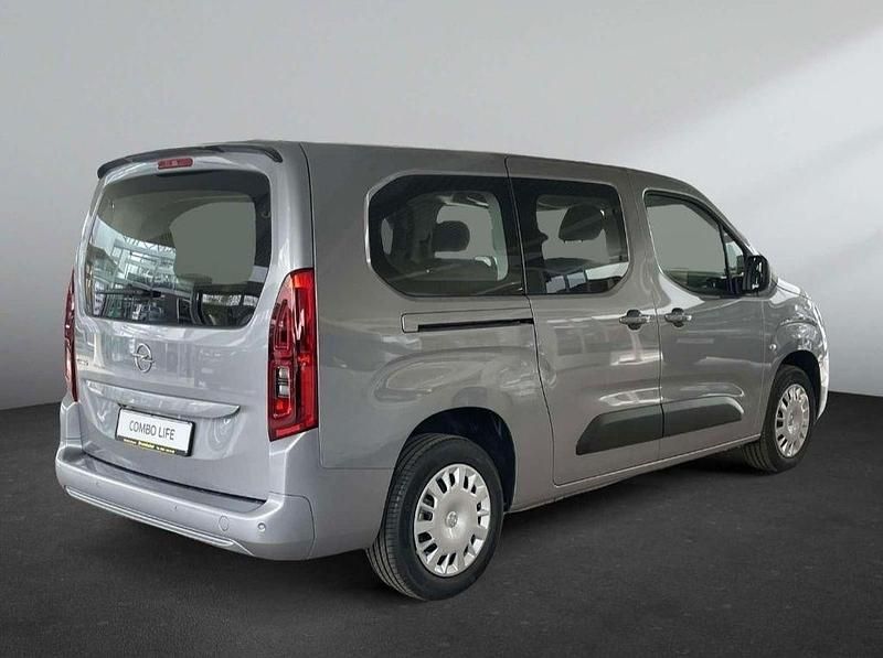 Gebraucht Opel Combo 131 PS (96 kW) 2022 Silber Van / Kleinbus