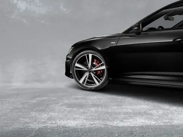 Usata Audi A6 Design 367 CV (269 kW) 2025 Nero Station wagon