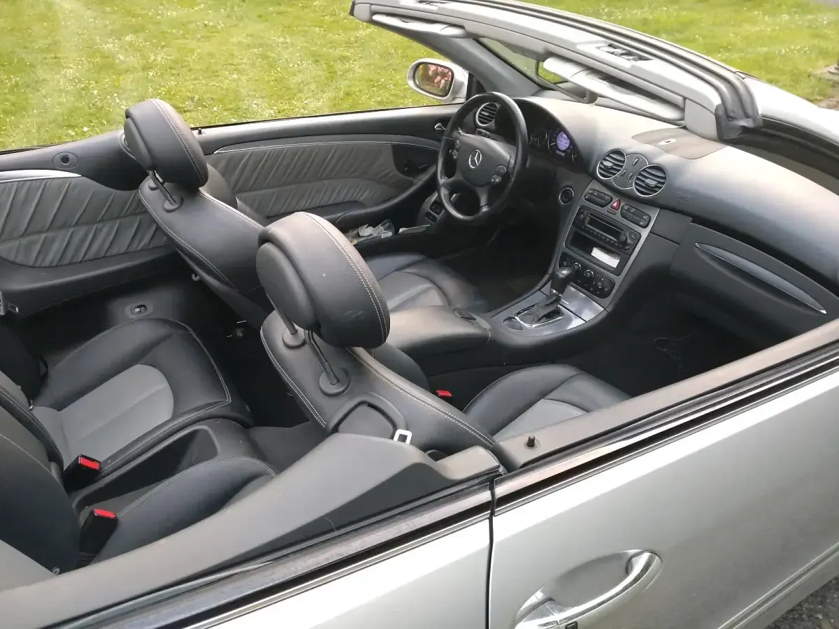 Gebraucht Mercedes CLK240 Avantgarde 170 PS (125 kW) 2003 Silber Cabrio