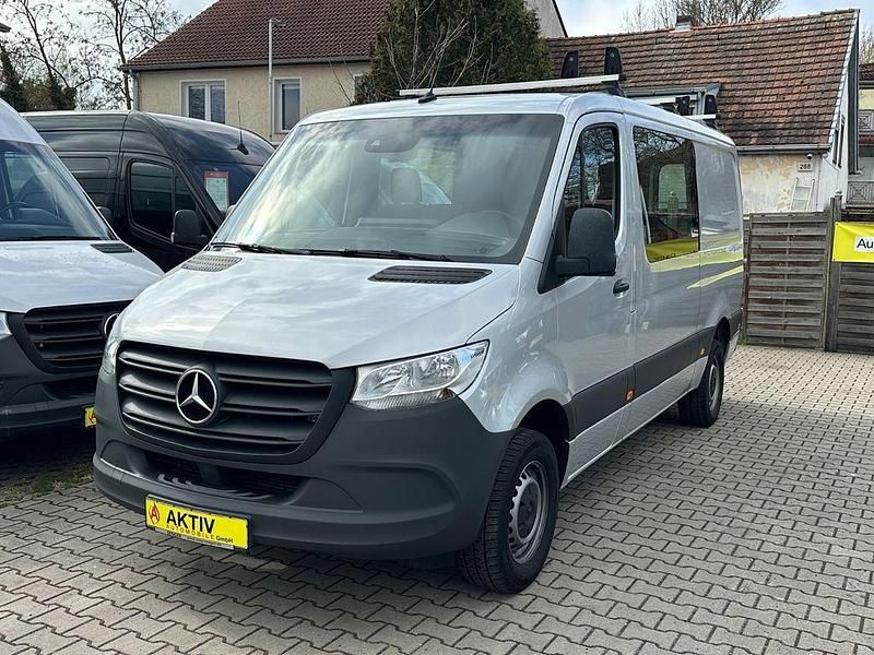 Gebraucht Mercedes Sprinter 163 PS (119 kW) 2020 Silber Van