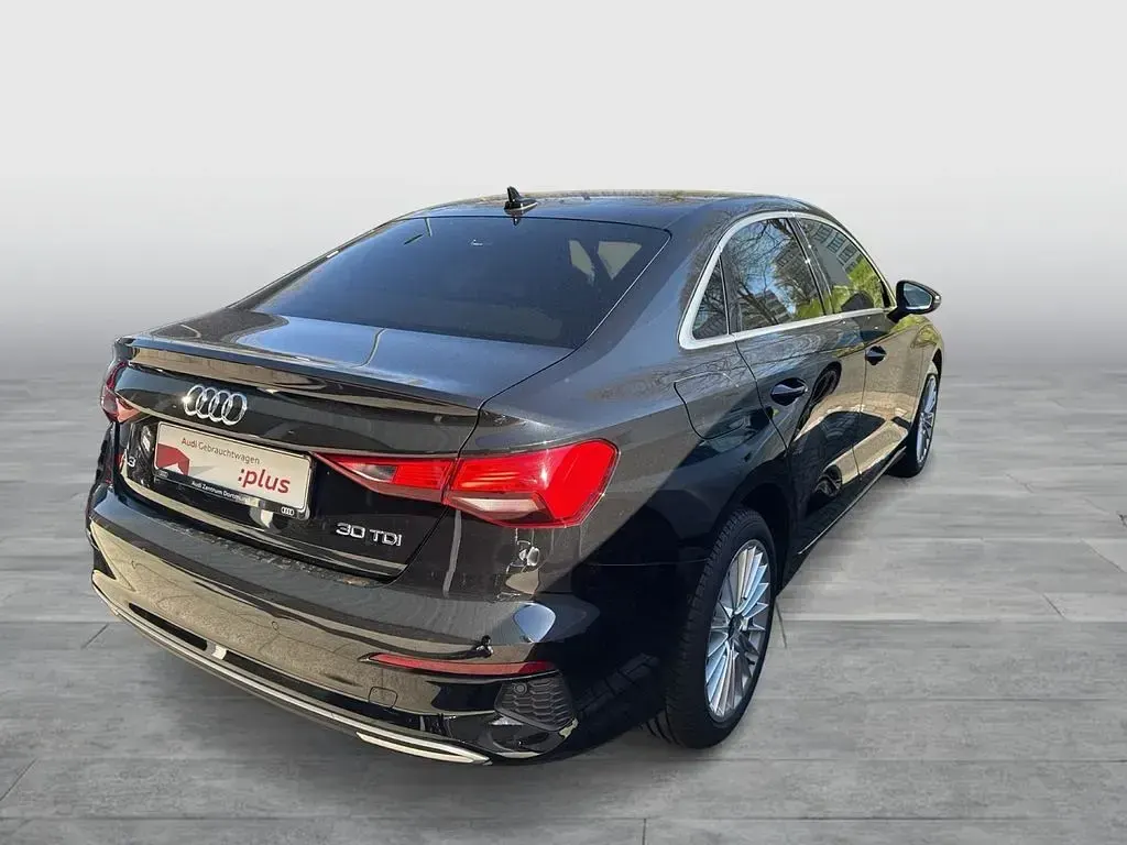 Second-hand Audi A3 Advanced 116 CP (85 kW) 2022 Negru Berlinǎ