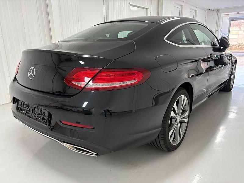 Gebraucht Mercedes C250 211 PS (155 kW) 2016 Schwarz Coupé