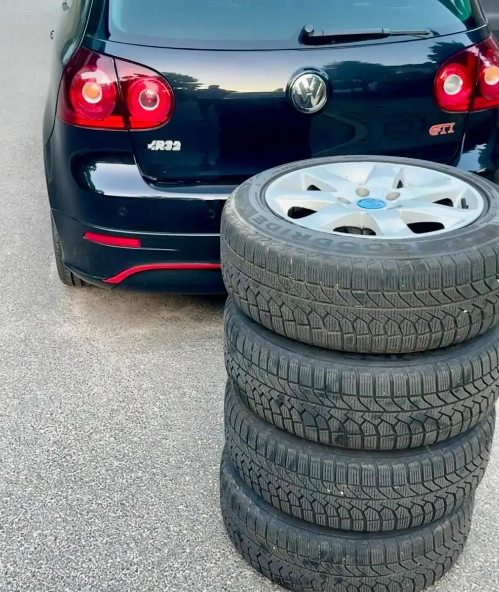 Gebraucht VW Golf V 140 PS (102 kW) 2008 Schwarz Kleinwagen