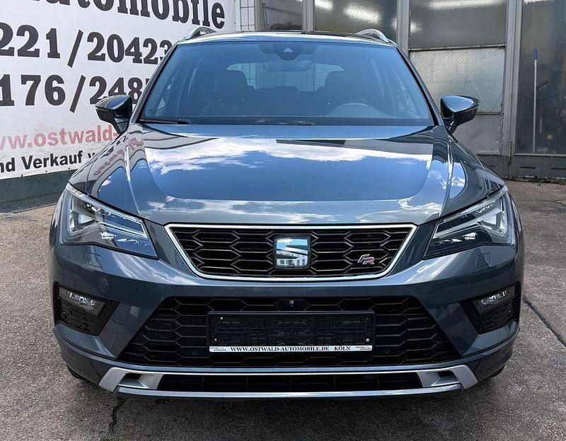 "rodium" grau Gebraucht 2020 Seat Ateca FR SUV | 15.490 € - Bild 1/4