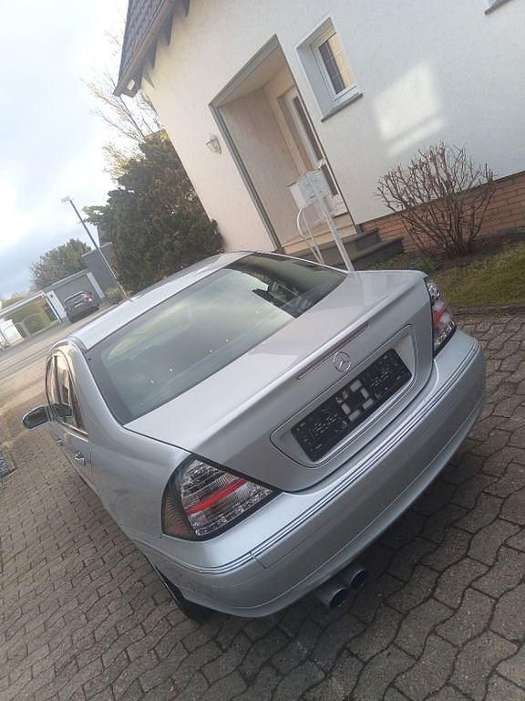 Gebraucht Mercedes C180 Elegance 143 PS (105 kW) 2005 Silber Limousine