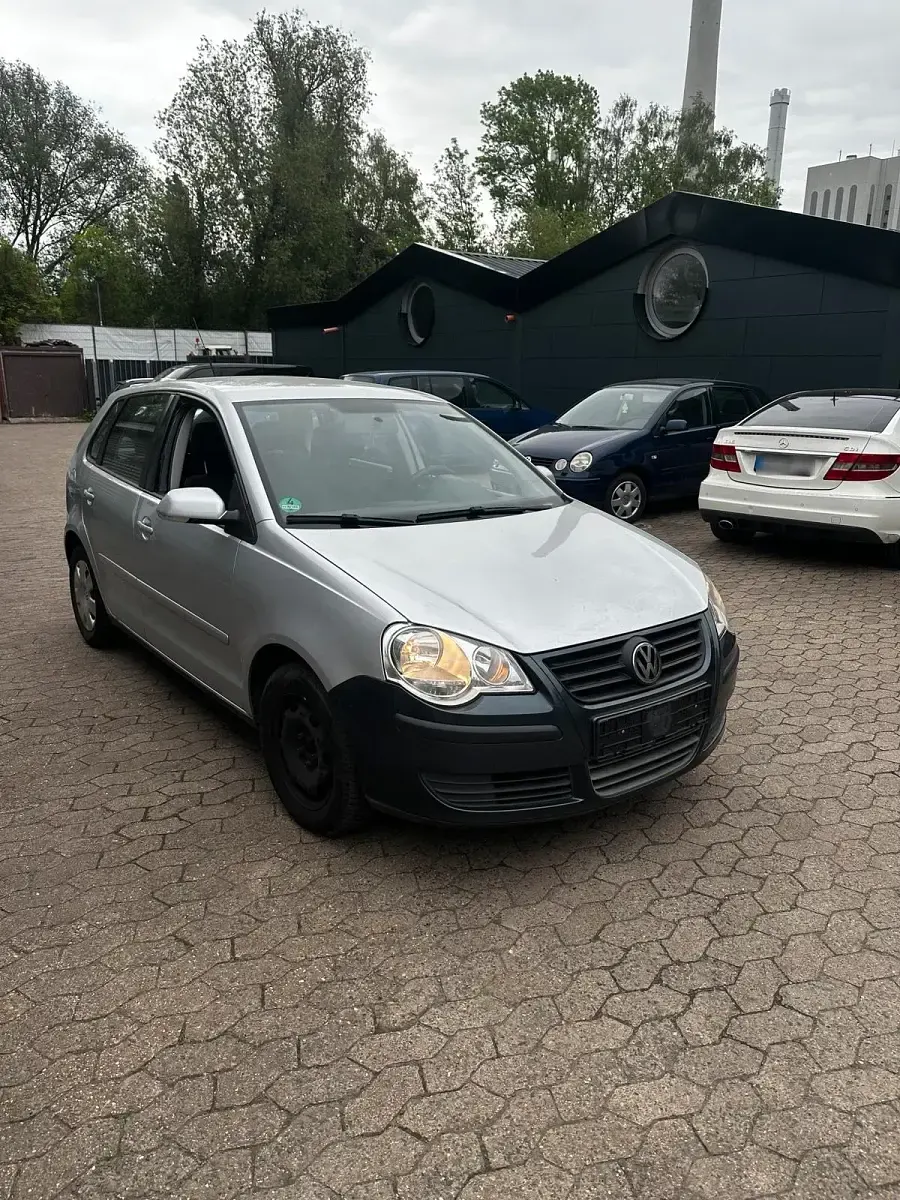 Gebraucht VW Polo 65 PS (47 kW) 2007 Silber Kleinwagen